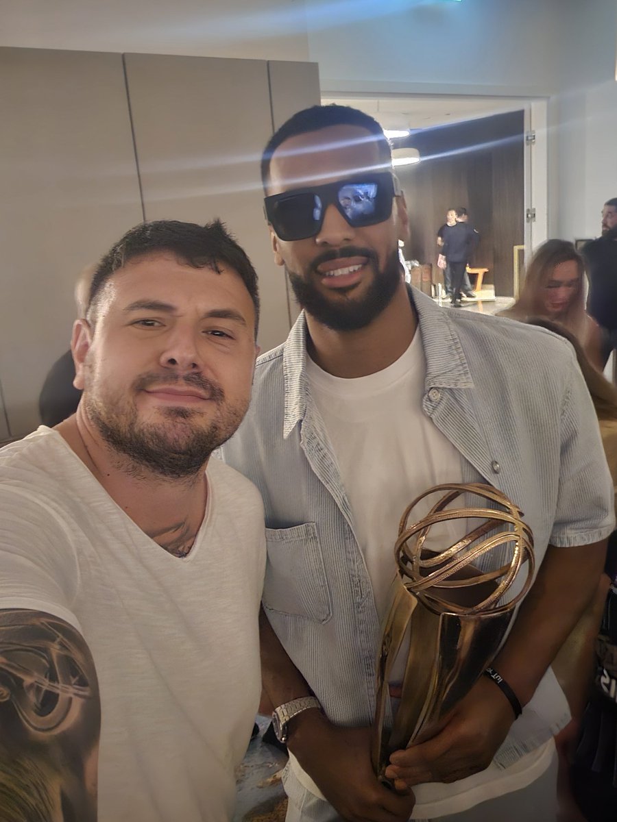 Titulaaaaaaaa.. 🖤🤍💪🏻🫡