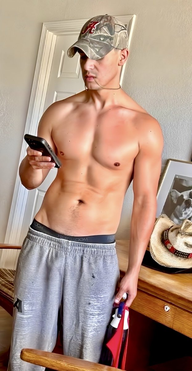 TravisLeeTucker (@travisleetucke1) on Twitter photo 