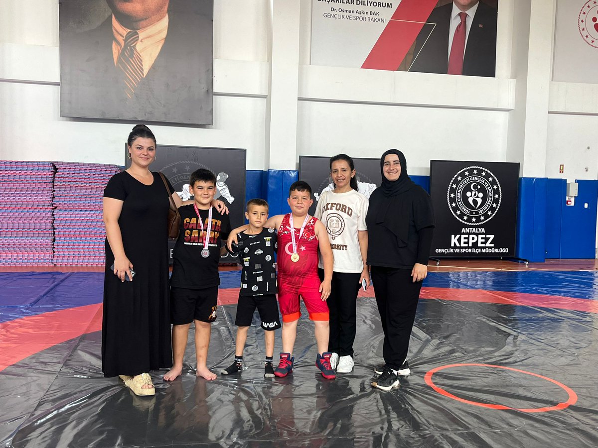 Serik Gençlik ve Spor İlçe Müdürlüğü sporcularımız;
▪️Hakkı Akbulut Serbest Güreş U10 İL Şampiyonasında 52 kg İL 1. si
▪️Armağan Barbaros U10 İL Şampiyonasında 57 kg İL 2. si oldu.
🥇🥈
Antrenörümüz,sporcularımız ve ailelerini tebrik ederim.

<a href="/OA_BAK/">Dr. Osman Aşkın Bak</a> <a href="/kemalcelik007/">Kemal ÇELİK</a> <a href="/drcemalsahin/">Cemal SAHIN</a>