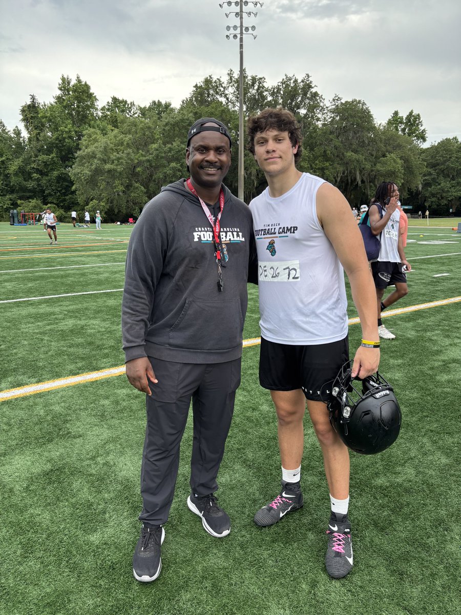 nate_gmitter32's tweet photo. Had a awesome camp today at @CoastalFootball. Unfortunately it got cut short due to weather. But we only control what we can control!
@CoachJMRoberson 
@GreerJacori 
@wco70mack 
@Ravens_FB1862 
@CoachJimGibbons https://t.co/hjcVDXIlgp