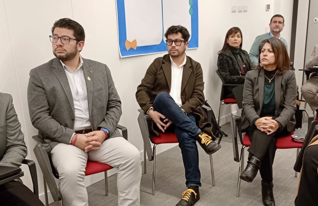 JUNJI_Chile's tweet image. 🔵 En la antesala de la Cuenta Pública de la Educación Parvularia, y con la presencia de subsecretaria Claudia Lagos y vicepresidenta Daniela Triviño, recibimos a las y los directores regionales de JUNJI. Instancia de trabajo y articulación. 📌