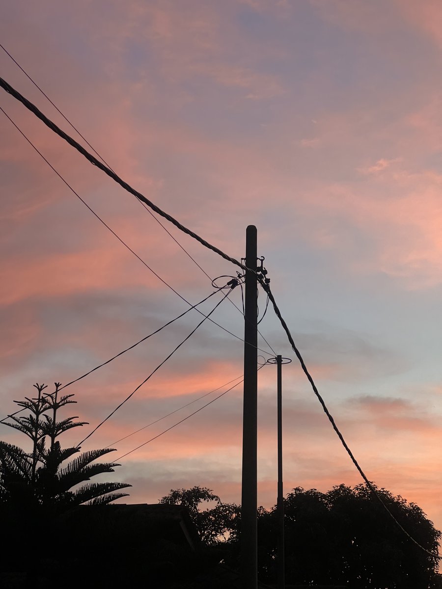 nuaimz_'s tweet photo. Sunrise Kuantan pagi ni, lama dah takde sunrise cantik https://t.co/pZywWm8Kci