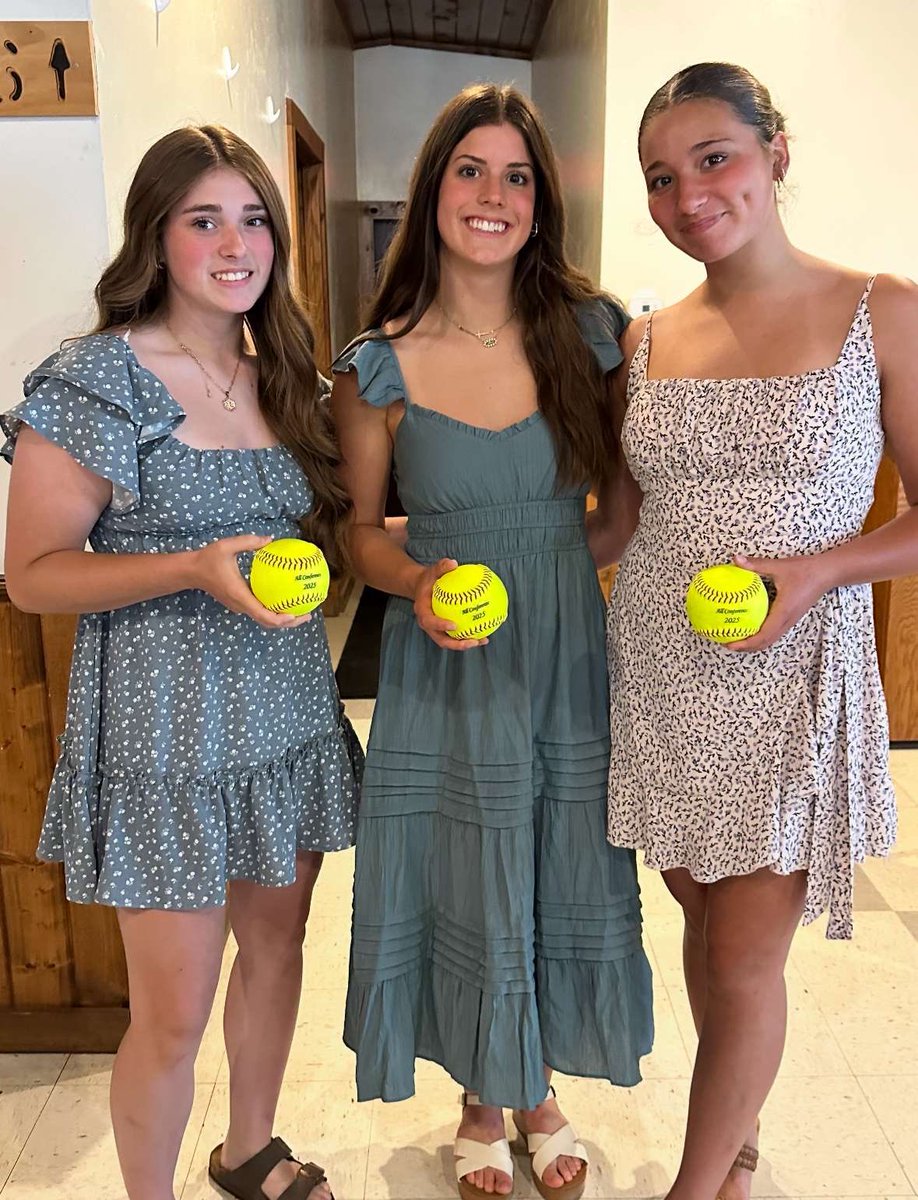 Amelia Danielczak (@amelia_11d) on Twitter photo I am thankful to have received 2nd team all conference for catching this year! As well as getting nominated as MVP for my team! <a href="/Velocity_GB/">Velocity Performance Training</a> <a href="/Velo_Softball/">Velocity Softball</a> I am thankful to have received 2nd team all conference for catching this year! As well as getting nominated as MVP for my team! <a href="/Velocity_GB/">Velocity Performance Training</a> <a href="/Velo_Softball/">Velocity Softball</a>