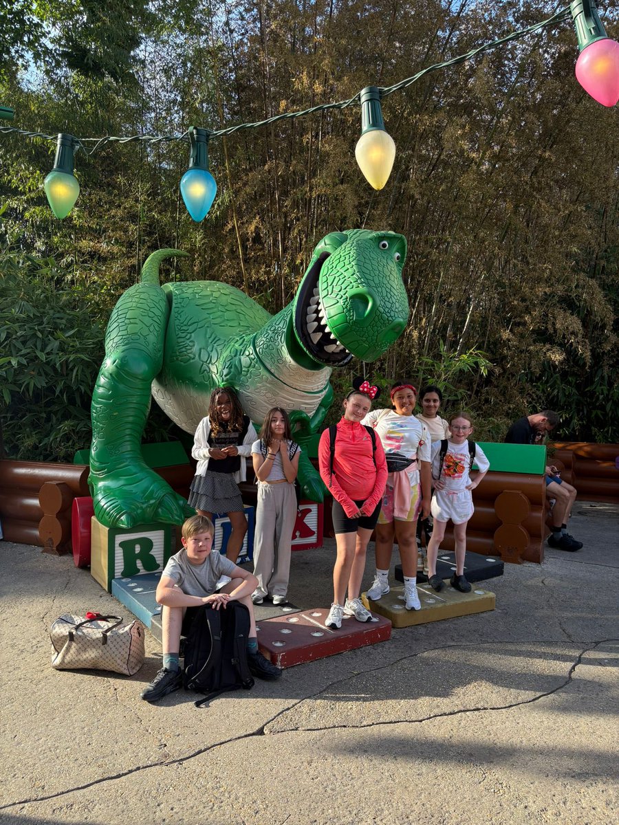 What an amazing day the children have had at Disneyland Paris today - magical memories made! <a href="/NewParkPrimary/">New Park Primary School</a> <a href="/NewparkPCM/">Rob Povey</a>