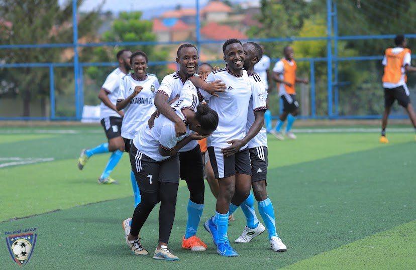 VINE_HS_ALUMNI's tweet image. How about we take a close look at this back volley that was scored by Akabani FC lady @Chard85116513 ❤️🥳
Look at all the moments, see how excited and emotional she became🥹
An unforgettable moment it was, Wow❤️❤️