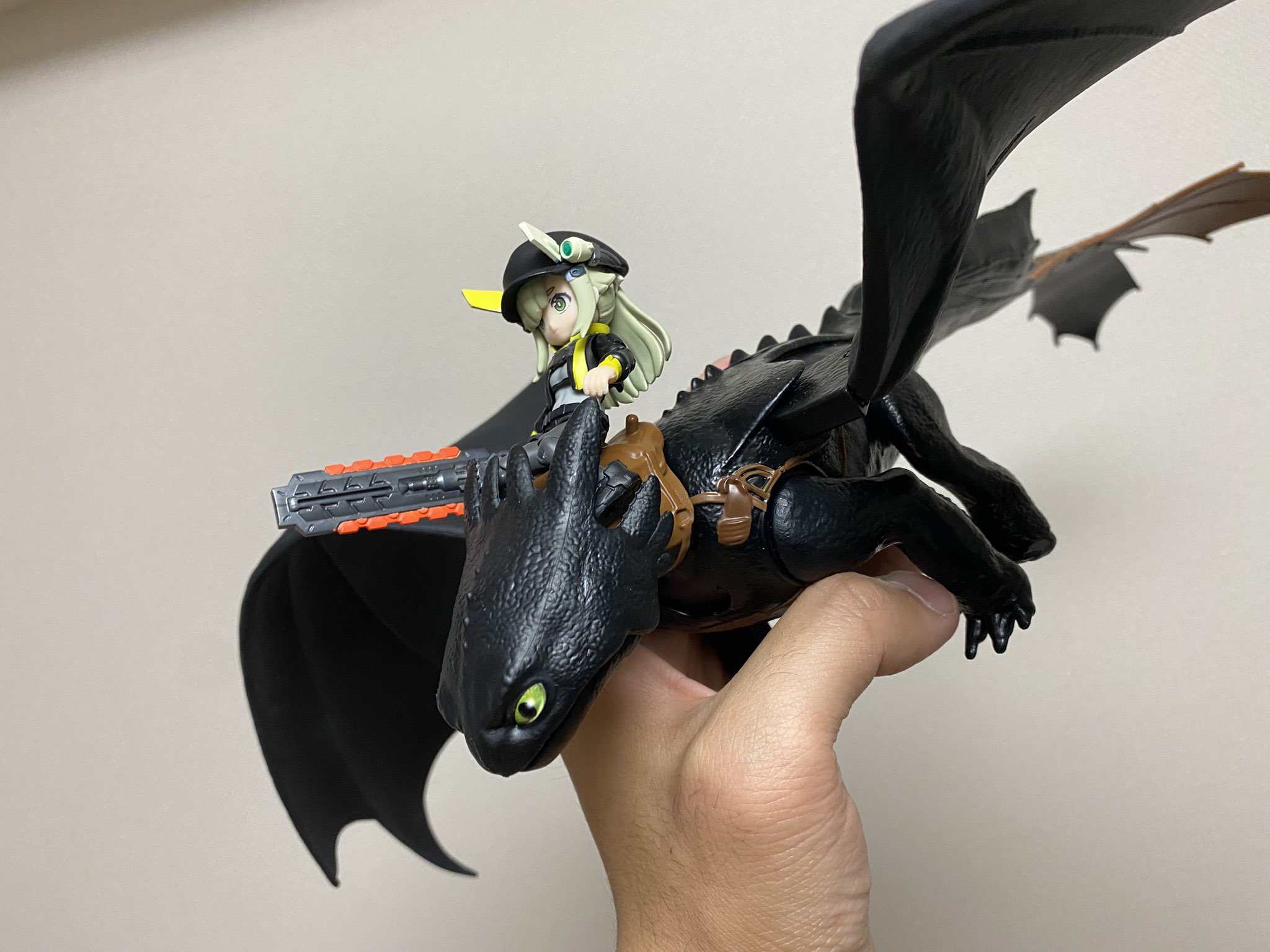 ヒックとドラゴン 実写 フィギュア アルティメット プラズマ ブラスト