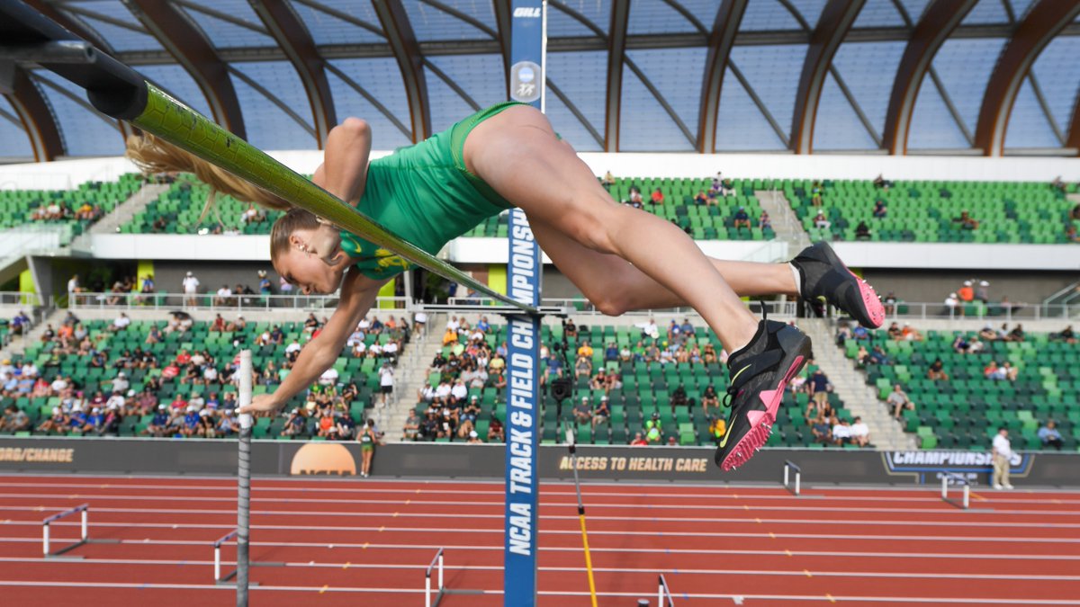 Thursday marked Emily Fitzsimmons' fifth 14-foot clearance this season (indoor and outdoor).

14-6.75 --> today, NCAA Championships
14-6, NCAA West First Round
14-5.5, Desert Heat Classic
14-3.5i, Big Ten Championships
14-3.5i, Don Kirby Invite

She began 2025 with a best of