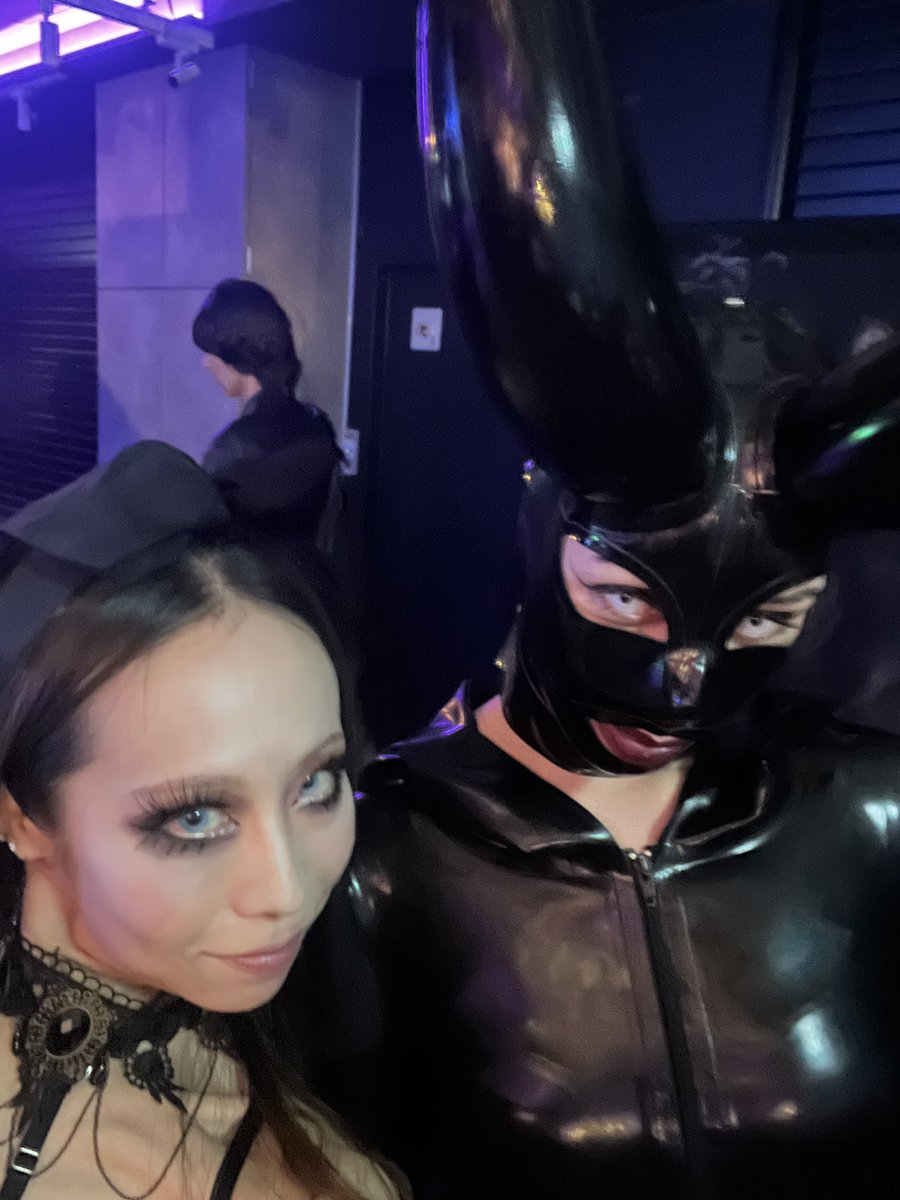 𝐇𝐞𝐱𝐞 (@experimentkana) on Twitter photo 今回の<a href="/ExperimentTokyo/">EXPERIMENT Re-Cords</a> は
スペインのおもしれー女、Lith LiがDJで参加するよー!
彼女には昨年6月に私のイベント、ExNOXにも出てくれました。また彼女からのメッセージで共演が叶いました🙌🏼
ごっつカッコいいから見に来てね🖤 今回の<a href="/ExperimentTokyo/">EXPERIMENT Re-Cords</a> は
スペインのおもしれー女、Lith LiがDJで参加するよー!
彼女には昨年6月に私のイベント、ExNOXにも出てくれました。また彼女からのメッセージで共演が叶いました🙌🏼
ごっつカッコいいから見に来てね🖤