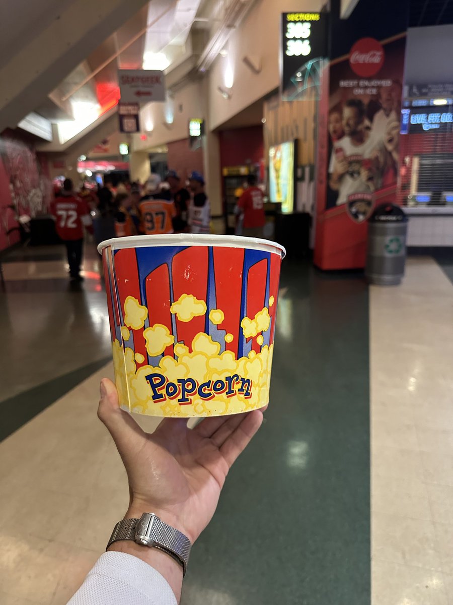 Jay Downton (@thesquireyeg) on Twitter photo May I introduce you to the 1st intermission rally popcorn. <a href="/OilersNation/">Oilersnation.com, Oily Since ‘07</a> May I introduce you to the 1st intermission rally popcorn. <a href="/OilersNation/">Oilersnation.com, Oily Since ‘07</a>