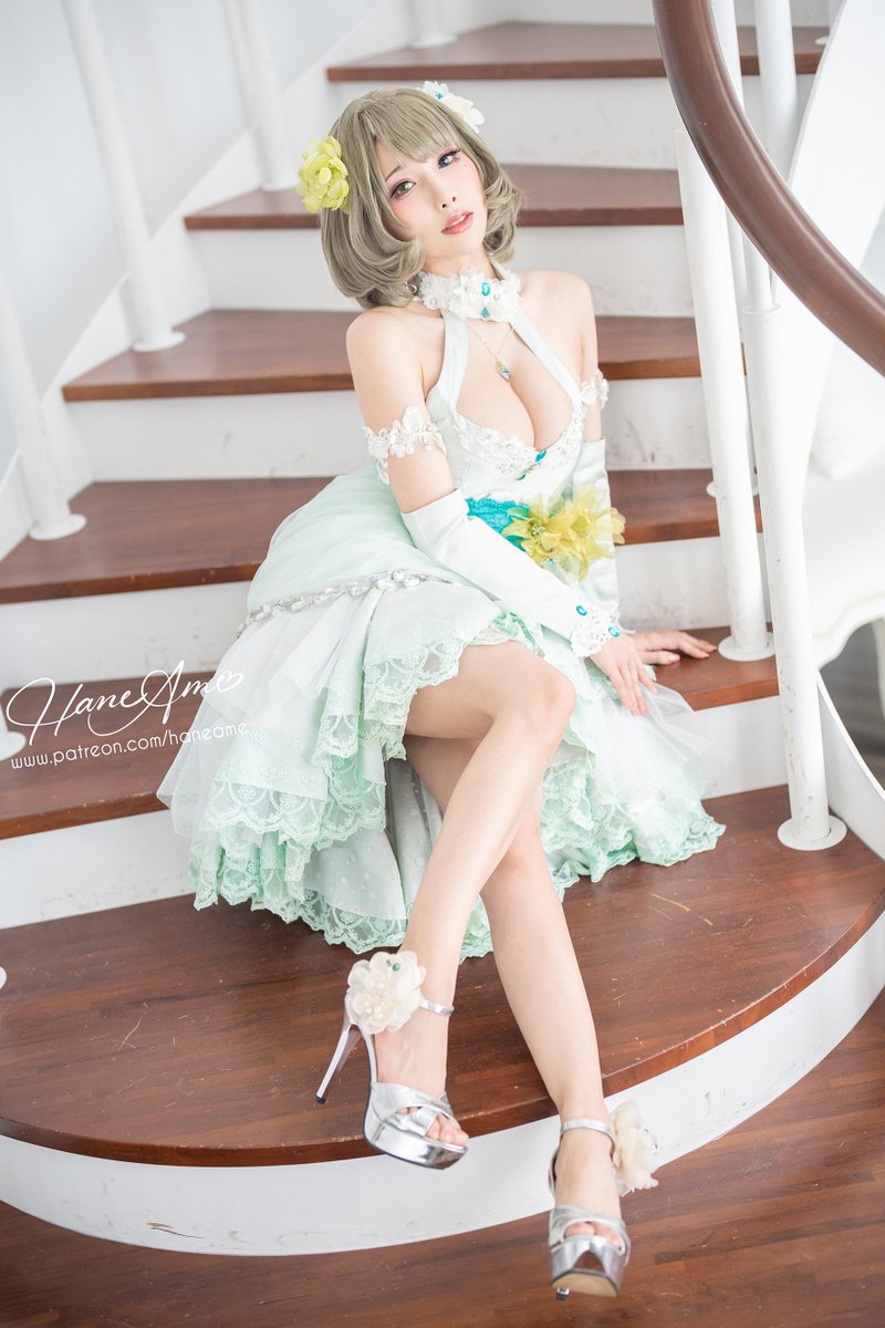 haneame_cos's tweet photo. THE IDOLM@STER Takagaki Kaede cosplay

アイドルマスター 高垣  楓コスプレ https://t.co/3GozNOU9Hm