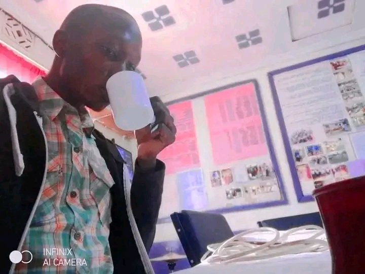 As God continues to bless you, never forget to pray, because we live in a world where your success makes people very sad, and your failures make people very happy.
Good morning?
