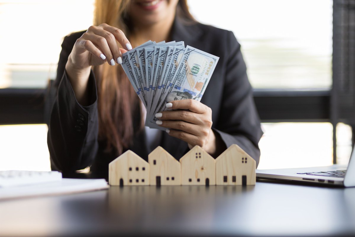ElliotAdler6's tweet photo. Real estate investors focus on short-term rentals and vacation homes as travel rebounds. 🌴🏠 High demand means lucrative opportunities for savvy investors! 💸🌟 #VacationRentals #RealEstateInvesting #TravelTrends https://t.co/x45v5Ye9Ud