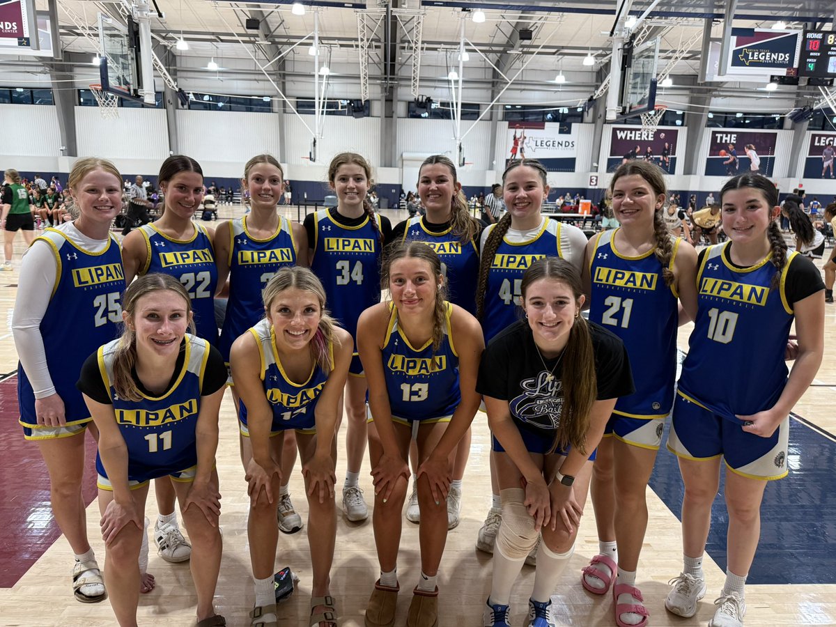 2-0 on day one of the <a href="/Tabchoops/">𝙏𝘼𝘽𝘾🏀📋</a> Showcase with wins over Godley and Kountze! 

Finish up tomorrow against Trinity!

#EarnIt