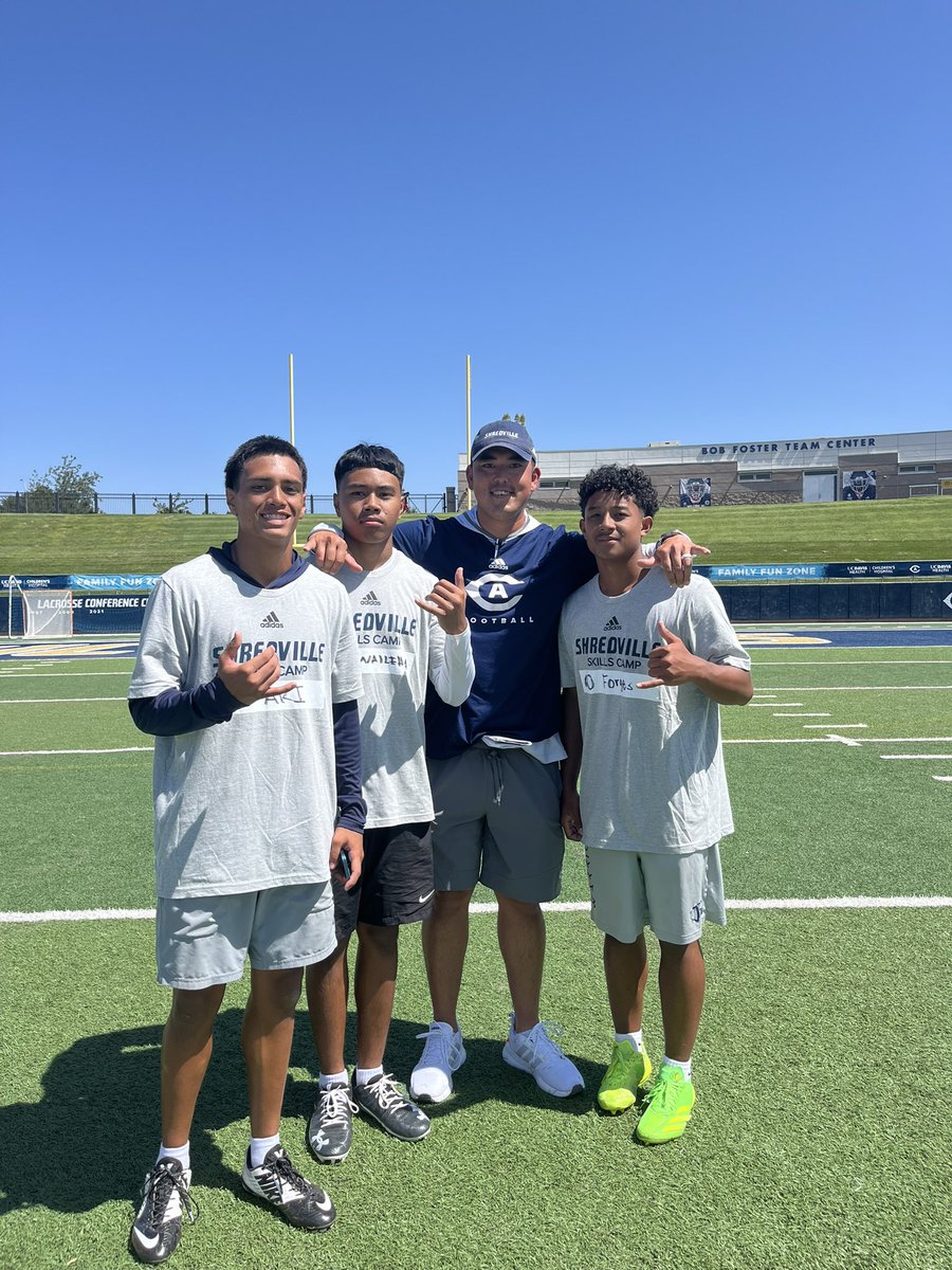 ForgesMana82449's tweet image. Hawai’i boys do it best!🏝️ @MooseWailehua @noahaki82 @treyshima