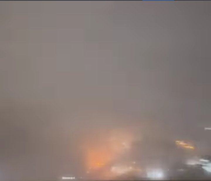 المفاعلات النوويه الايرانيه تأكل تفاح إسرائيلي
ذي بنته إيران في سنين دمرته اسرائيل في ساعة..
الخمينئي مستخبي في بدروم على عمق 7 طوابق مثله مثل حسن نصر الله...
سبحان الله كيف يهرولون الى اعماق الأرض هربا من الموت، متناسيين إنها ستكون قبورهم المنسية!!