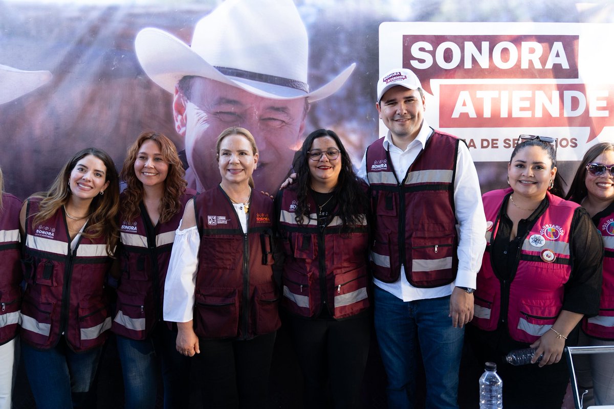 Adolfo Salazar (@adolfosalazar_) on Twitter photo Me dio mucho gusto ver y saludar a tantas familias durante la feria Sonora Atiende en el Parque Misiones.
Recorrimos los módulos junto a la señora Rocío Chávez y María del Mar Durazo, esposa e hija de nuestro gobernador <a href="/AlfonsoDurazo/">Alfonso Durazo</a>, siempre cercanas a las causas de nuestra Me dio mucho gusto ver y saludar a tantas familias durante la feria Sonora Atiende en el Parque Misiones.
Recorrimos los módulos junto a la señora Rocío Chávez y María del Mar Durazo, esposa e hija de nuestro gobernador <a href="/AlfonsoDurazo/">Alfonso Durazo</a>, siempre cercanas a las causas de nuestra