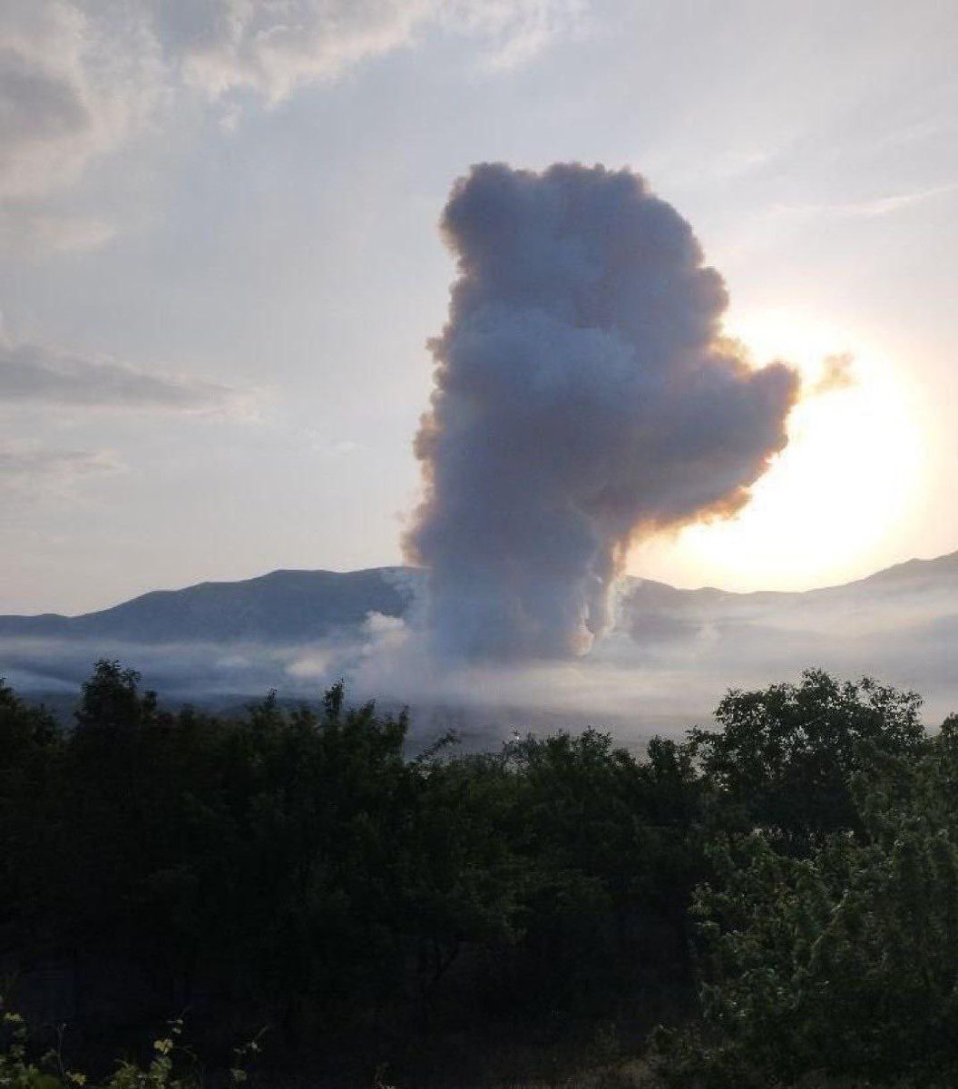 BREAKING:

Israeli airstrikes just hit an IRGC missile site in Tabriz

#Iran