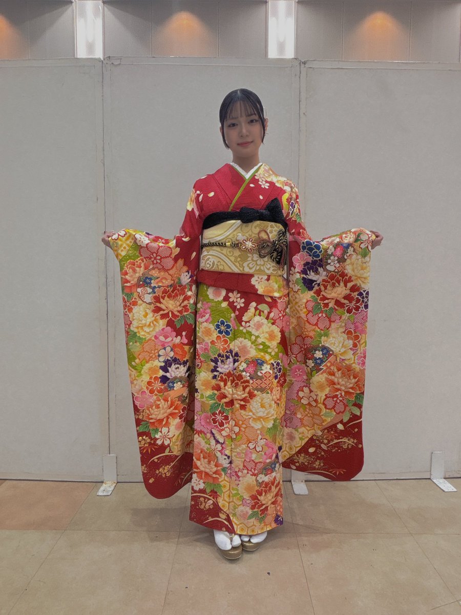 yashima060's tweet photo. 前撮り会の着姿をご紹介💕

皆様、個性がありとても素敵です😊
前撮り会、二十歳の集いのサポート❗️全力でさせて頂きますので、ぜひ一度やしま松江店にいらして下さい✨

たくさんのご来店心よりお待ちしております。

https://t.co/RioAPl76XX https://t.co/CsIVfFDihl