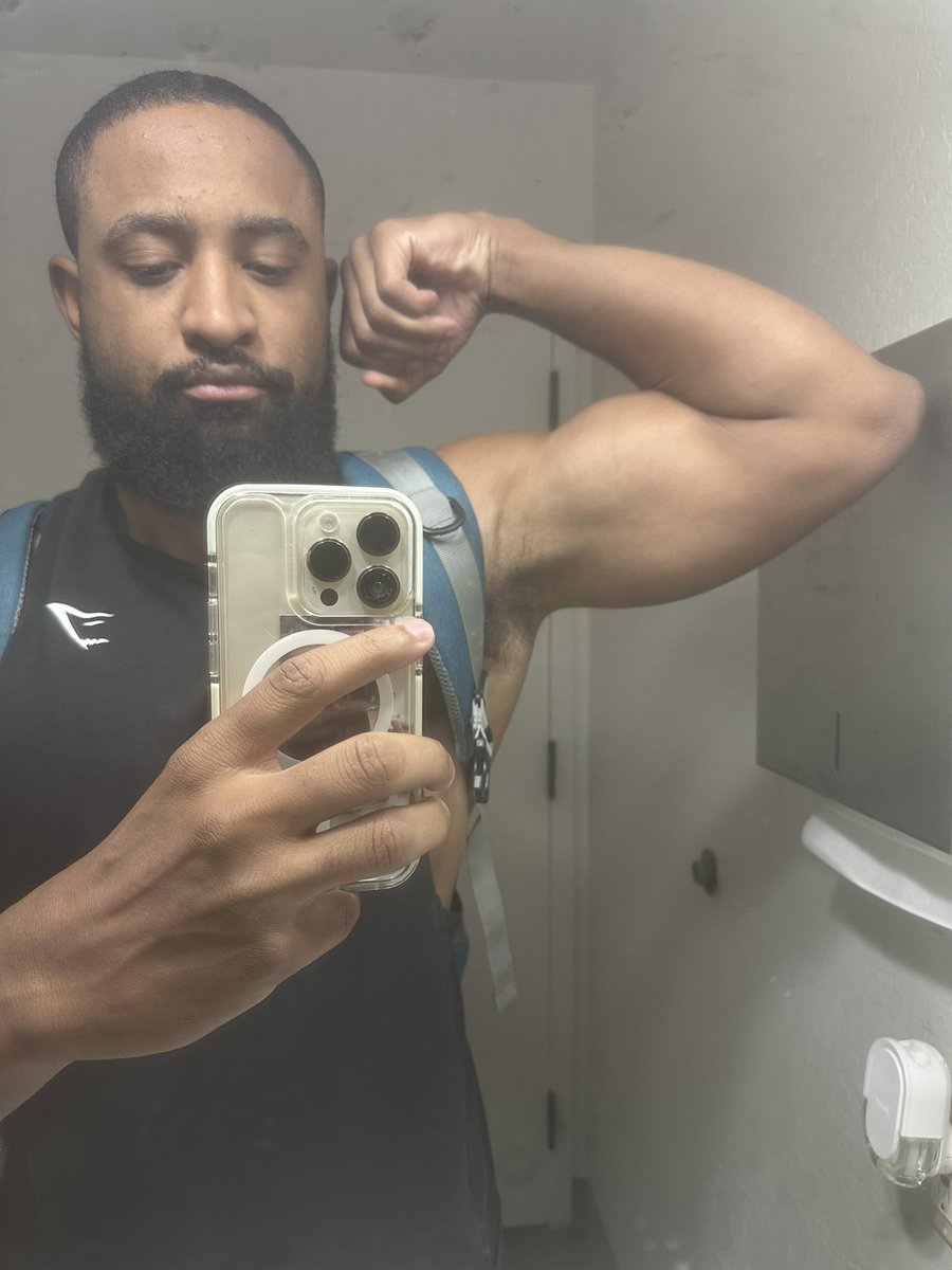 Chris 😈 tweet media