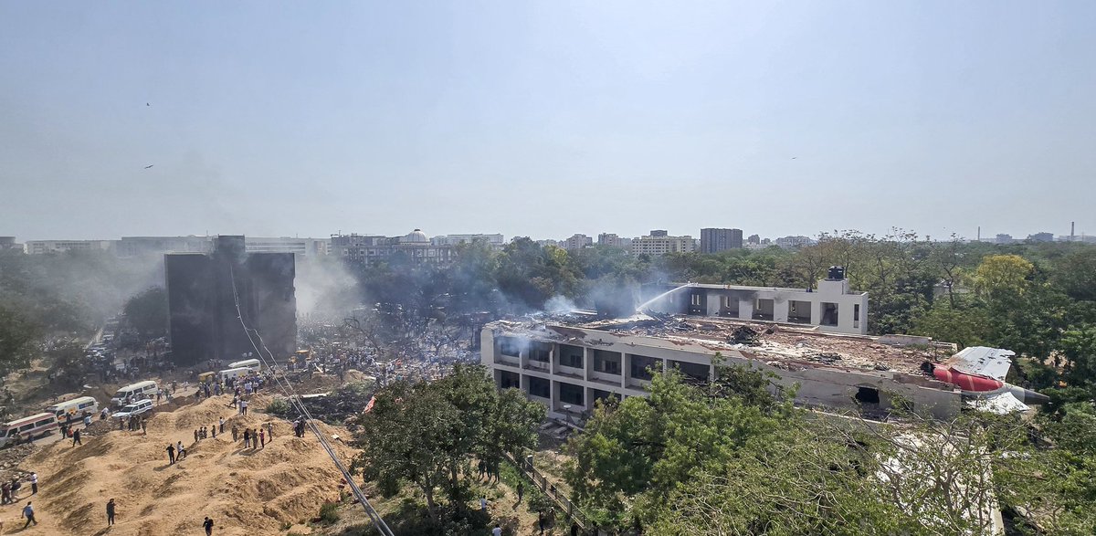 YACkargil's tweet photo. Youth Action Committee Kargil Ladakh extends its profound sympathies &amp; heartfelt condolences to the bereaved families of the #AhmedabadPlaneCrash victims. May the departed souls attain eternal peace 🙏💔

 #KargilLadakhStandsInSolidaritywiththebereavedfamilies https://t.co/MiKL52VPtc