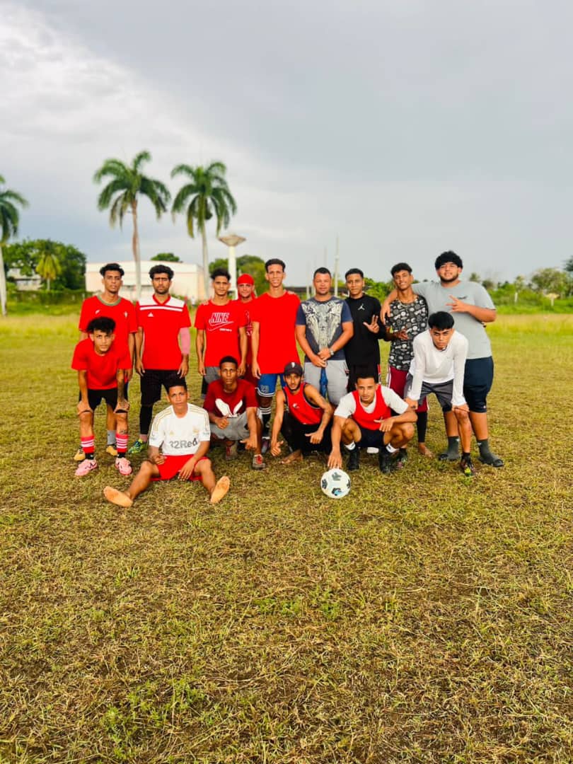 🎉🏆 ¡Anuncio Especial! 🏆🎉

⚽️👏Nos complace informar que el equipo La Loma se ha coronado ganador de la Copa de Fútbol Torneo de Primavera de la FCMM.

Después de intensas jornadas y una destacada participación:

¡Felicidades, equipo La Loma! 🎊⚽️ .
Son Ganadores.

#Deporte