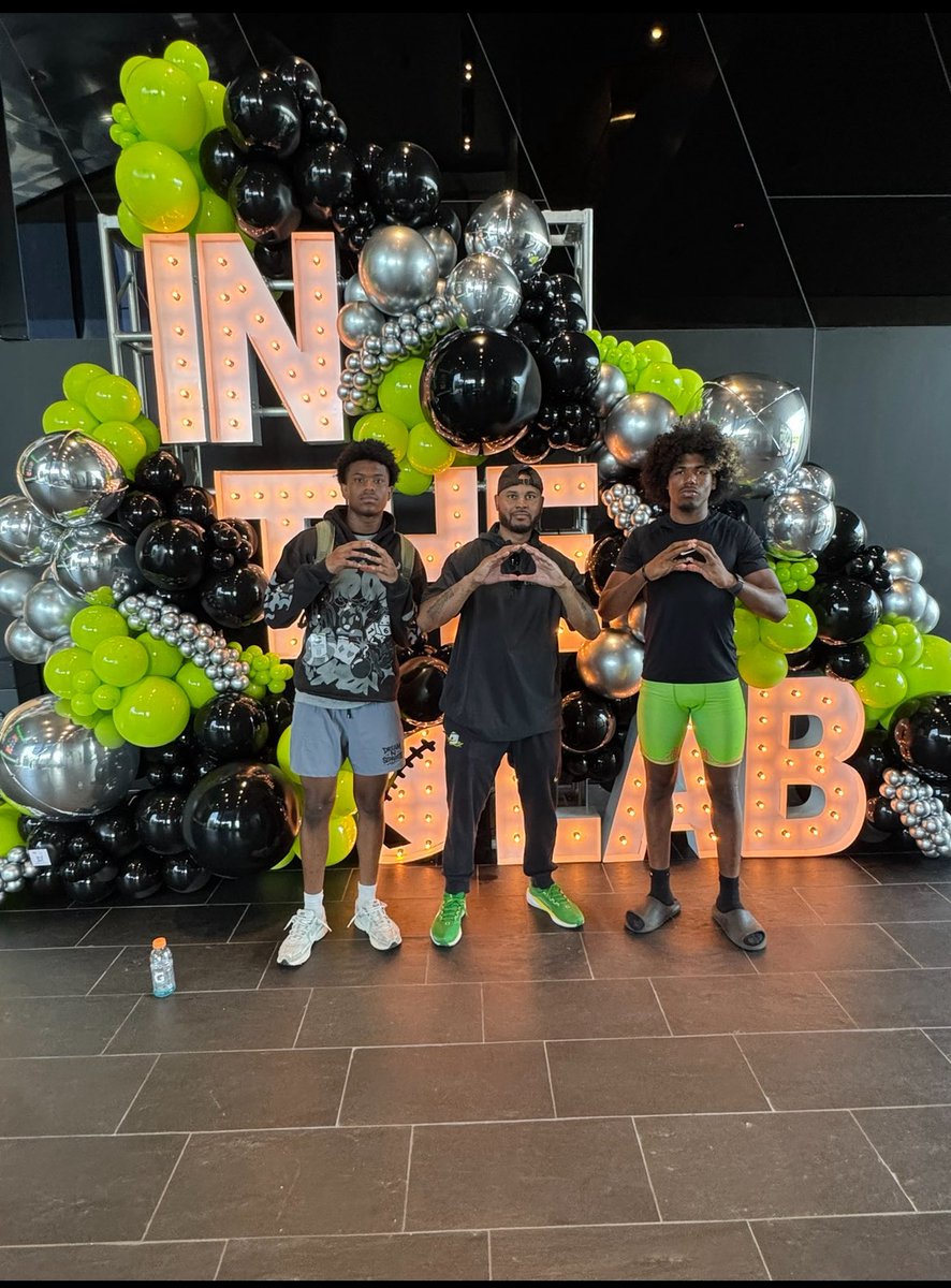 Adrian Barnett (@adrianbarnett_1) on Twitter photo Blessed to be able to get a tour of the Oregon campus after a great outing at the camp. Seeing this definitely is motivation.
<a href="/WideOutWhisperr/">Coach DonteEllington</a> <a href="/CoachDanLanning/">Dan Lanning</a>
<a href="/CoachAray/">COACH A-RAY</a> <a href="/CoachWillStein/">Will Stein</a> <a href="/CoachDantePerez/">Coach Dante</a> <a href="/Moore_better40/">Jonah Galoia-Moore</a> Blessed to be able to get a tour of the Oregon campus after a great outing at the camp. Seeing this definitely is motivation.
<a href="/WideOutWhisperr/">Coach DonteEllington</a> <a href="/CoachDanLanning/">Dan Lanning</a>
<a href="/CoachAray/">COACH A-RAY</a> <a href="/CoachWillStein/">Will Stein</a> <a href="/CoachDantePerez/">Coach Dante</a> <a href="/Moore_better40/">Jonah Galoia-Moore</a>