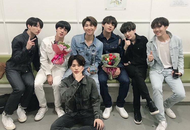 12周年おめでとう㊗️🎂🥹

#BTS12thAnniversary
#방탄12주년ㅊㅋ #아ㅁ1와방탄사2는천생연분 #아포방포💜