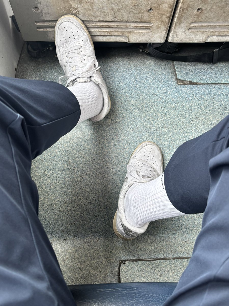 sniff_sneaker's tweet photo. 裡面沒液體 https://t.co/mV7vkHGc6m