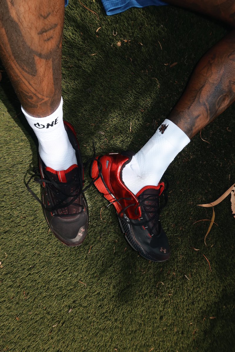 Tuff__Crowd's tweet photo. Before anyone else did it—he did.
Brandon didn’t follow the blueprint.
He became it.

From Rowley Park to pro ball overseas.
From isolation to inspiration.
Every rep. Every step. Every setback — turned into fuel.

Tuff Crowd x OneSock
Built for those who bet on themselves.

The socks just dropped.
Get yours now at https://t.co/2QdmNBzWRw
