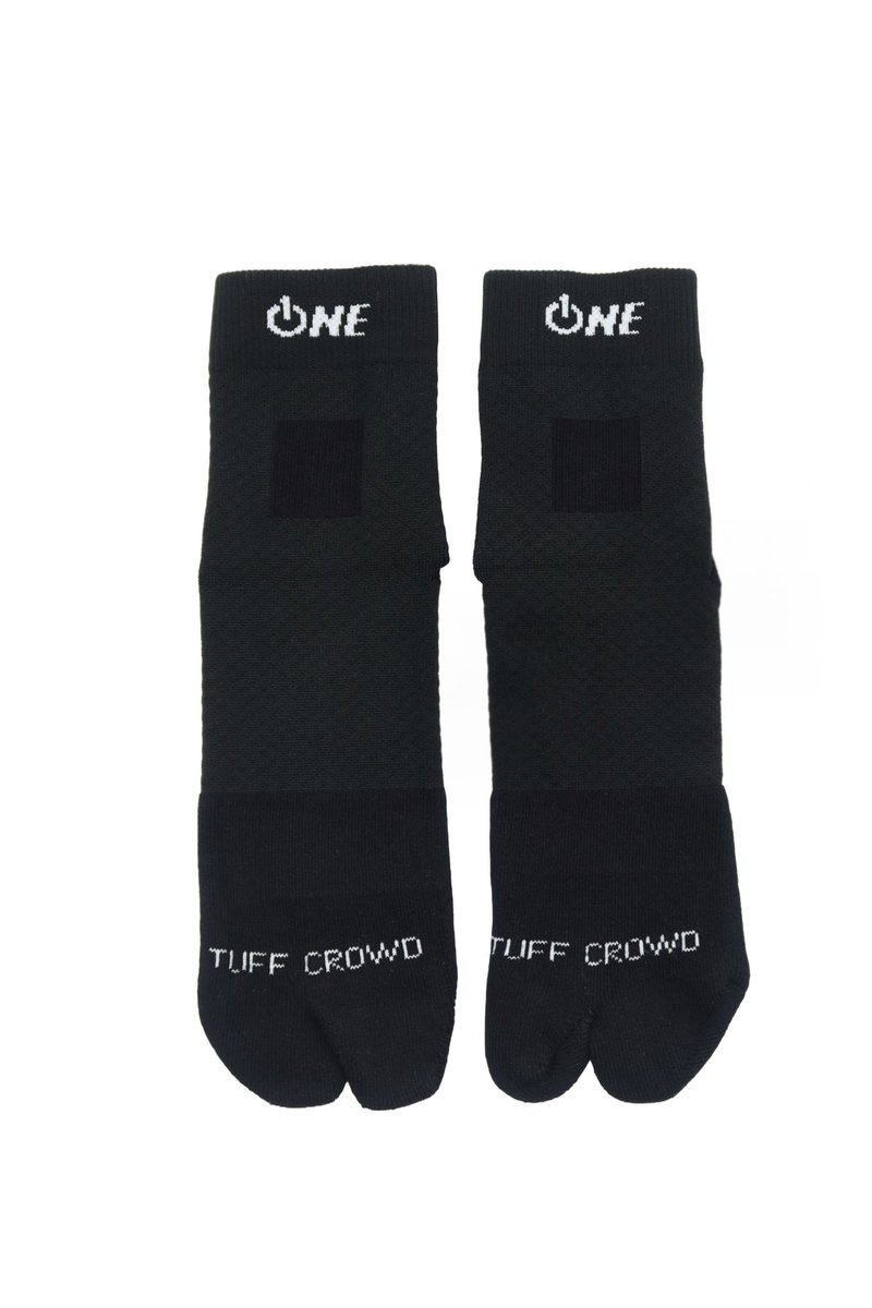 Tuff__Crowd's tweet photo. Before anyone else did it—he did.
Brandon didn’t follow the blueprint.
He became it.

From Rowley Park to pro ball overseas.
From isolation to inspiration.
Every rep. Every step. Every setback — turned into fuel.

Tuff Crowd x OneSock
Built for those who bet on themselves.

The socks just dropped.
Get yours now at https://t.co/2QdmNBzWRw