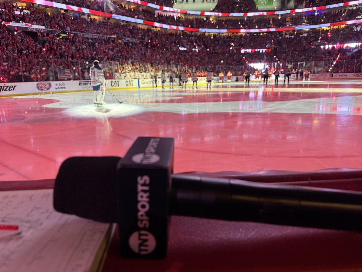 Panger40's tweet image. Game 4. Been a great few days off, back to the grind with a great view in Sunrise.
@FlaPanthers
@EdmontonOilers on the @NHL_On_TNT with the crew.