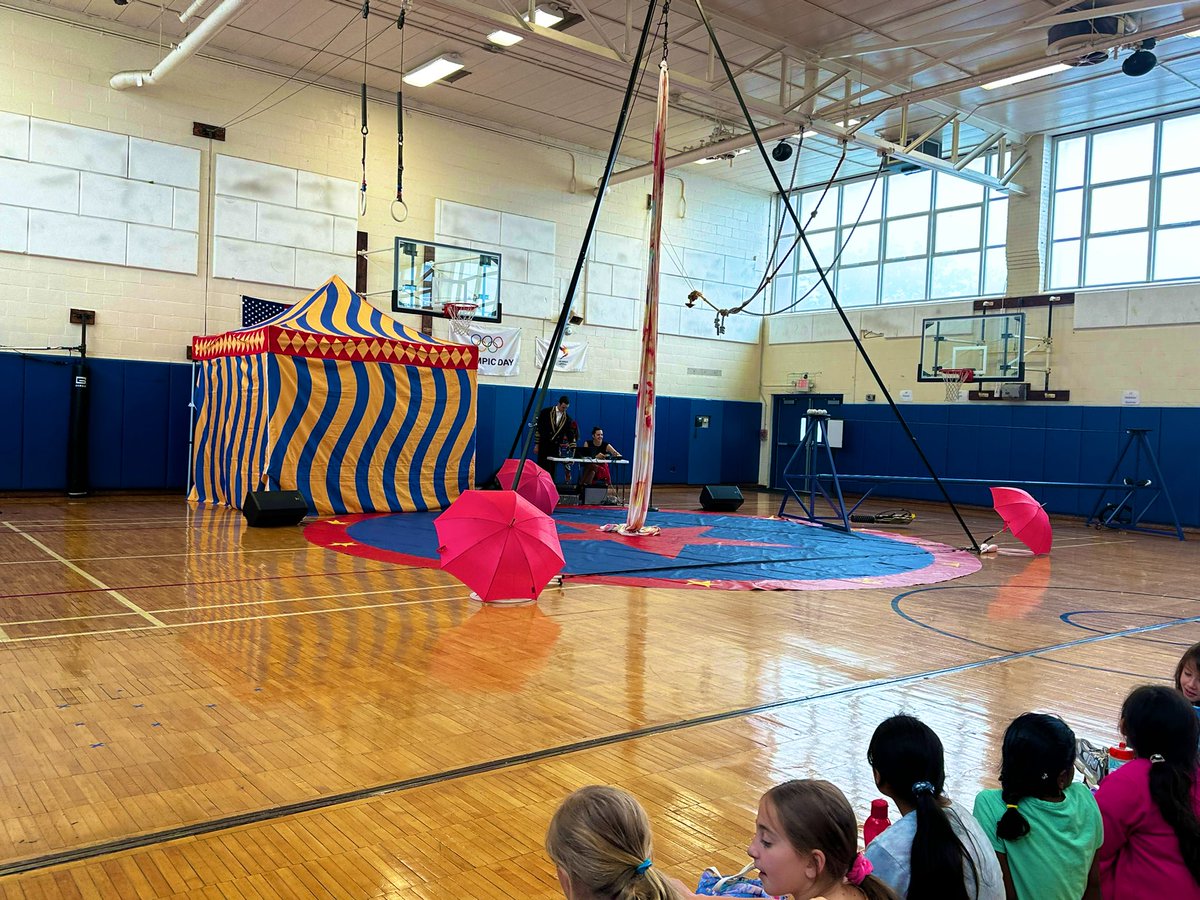 Ridgeway Elementary (@ridgeway_wp) on Twitter photo Pop Up Circus visits Ridgeway! Witness an exciting and unique combination of circus, theater, acrobatics, aerial artistry, and a comedy show!
<a href="/DrJosephRicca/">WPCSDSuper</a>
<a href="/RidgewayWP_PTA/">Ridgeway PTA</a>
<a href="/wplainsschools/">White Plains Schools</a> Pop Up Circus visits Ridgeway! Witness an exciting and unique combination of circus, theater, acrobatics, aerial artistry, and a comedy show!
<a href="/DrJosephRicca/">WPCSDSuper</a>
<a href="/RidgewayWP_PTA/">Ridgeway PTA</a>
<a href="/wplainsschools/">White Plains Schools</a>
