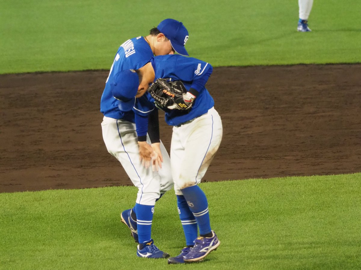 勝った時のいつものやつ✋ #田中幹也 #村松開人 #dragons