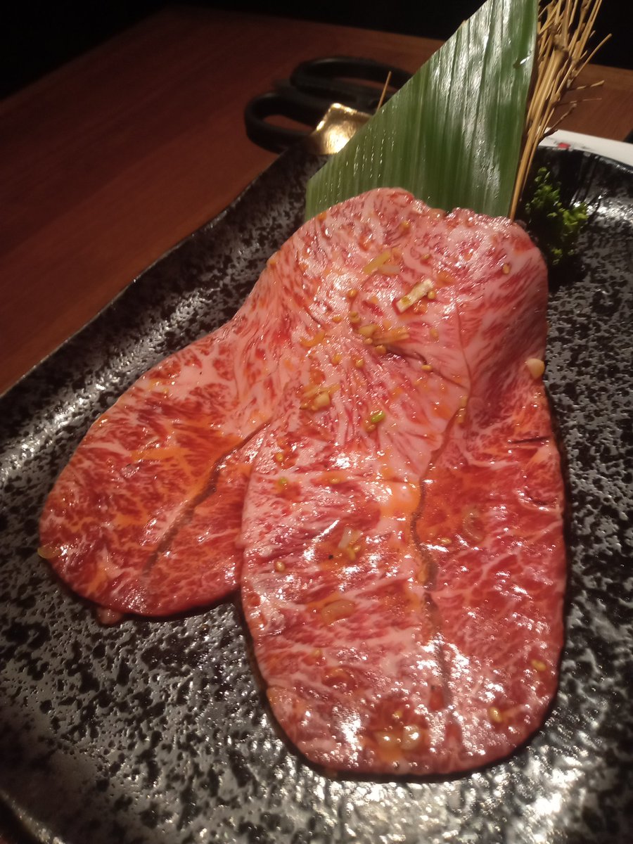 昨日は弟と焼肉〜🎵
帰りに2人で目白辺りを散歩してたら楳図ポスト発見❗️