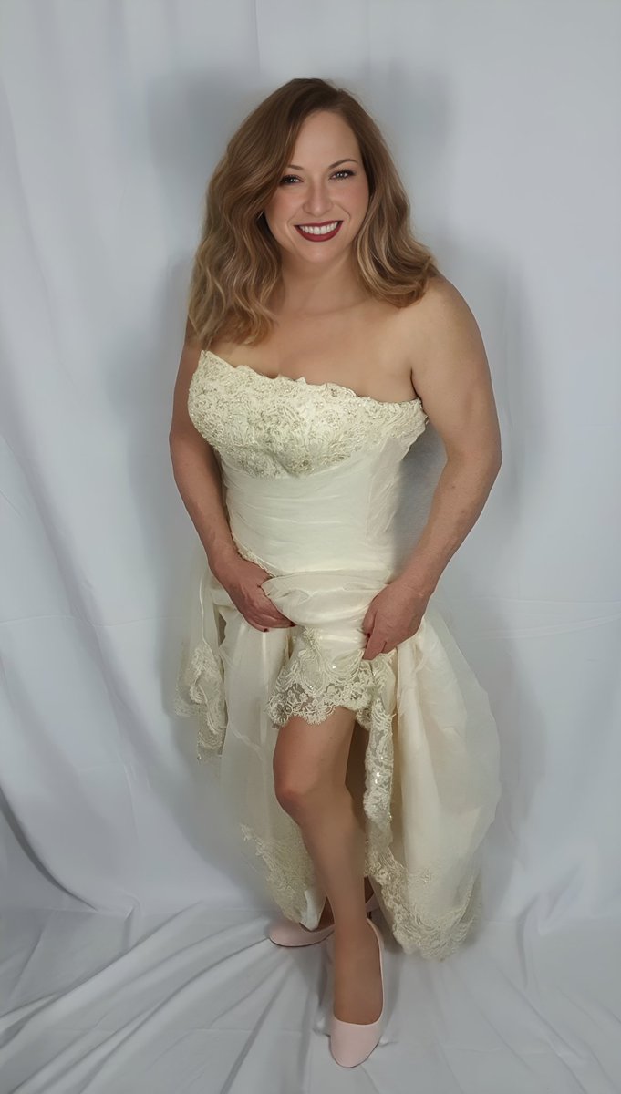 JayDax12's tweet photo. Just shoeing my stockings before the wedding
#transbride #weddingdress #crossdress #male2female
#bridetobe #cd #boyswillbegirls #feminization #jacquelinedax #mtftransgender #bridal #transbridecrossdressermodel https://t.co/6ksIpnSARt