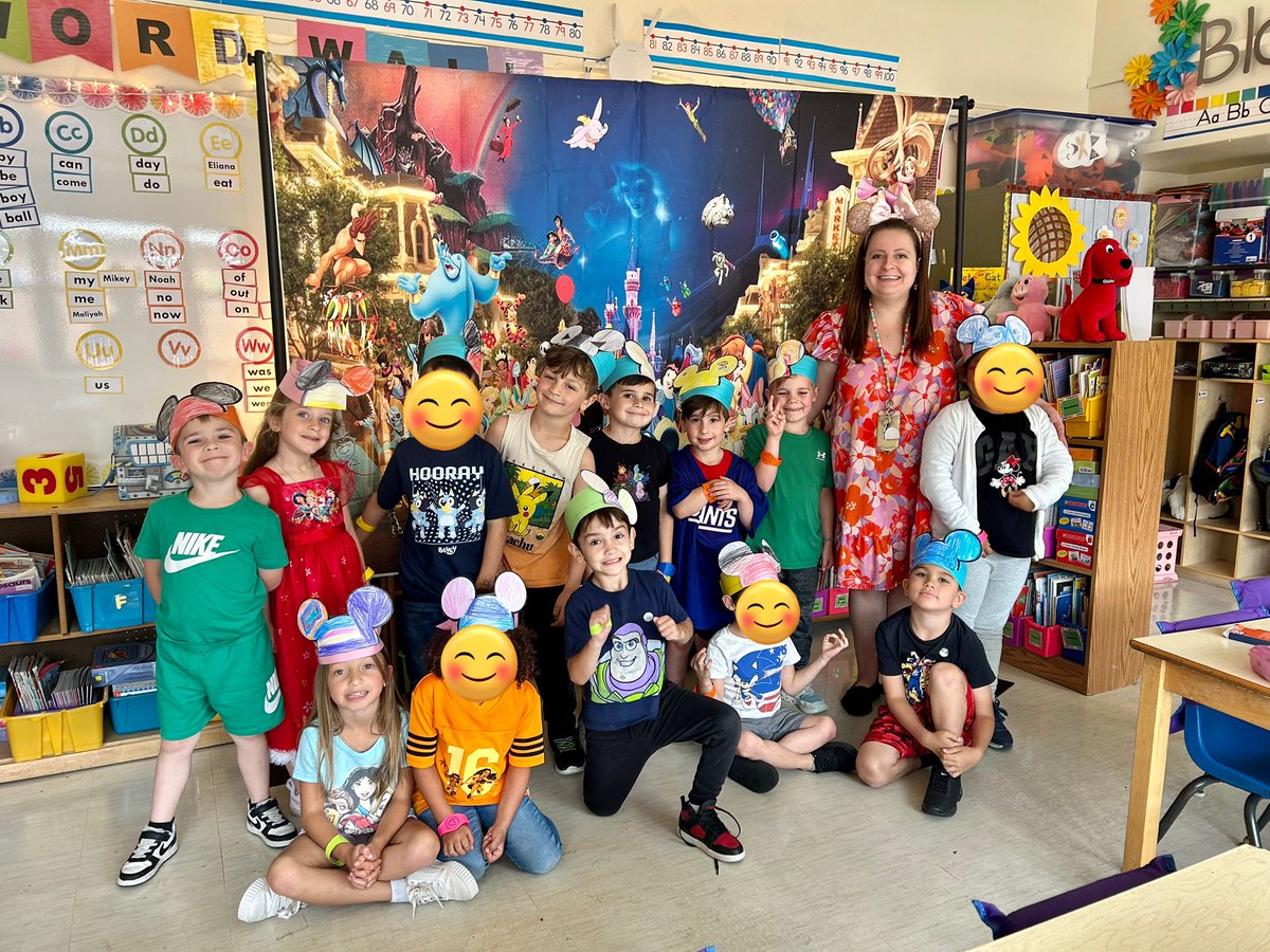 Pirate Day and Disney Day!🏰🏴‍☠️✨ <a href="/FSDVikings/">Farmingdale School</a>