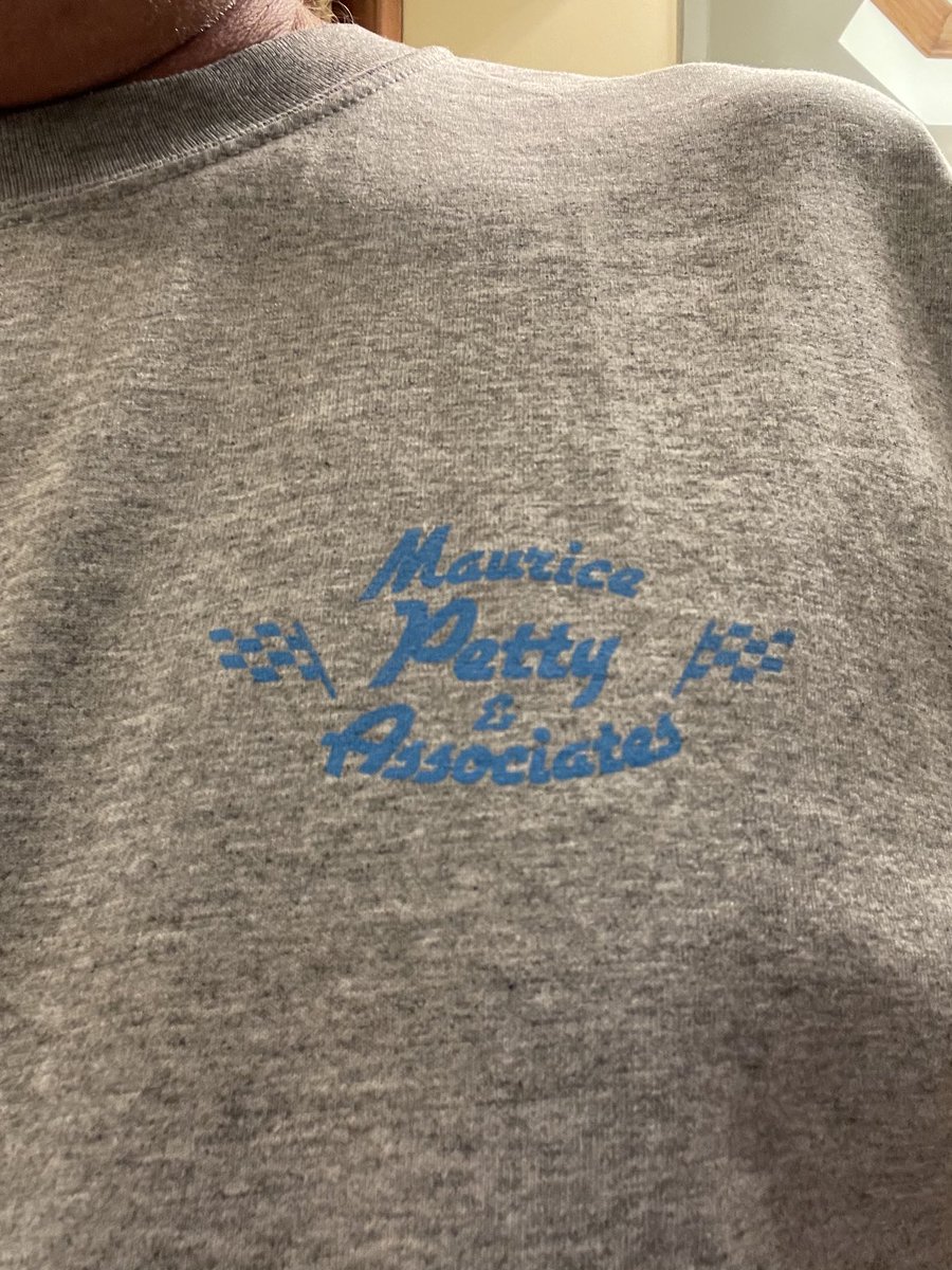 JDNASCARTech's tweet image. I’d call this the coolest tee shirt I own. ⁦@therichardpetty⁩  ⁦@TheSceneVault⁩ ⁦@markmartin⁩