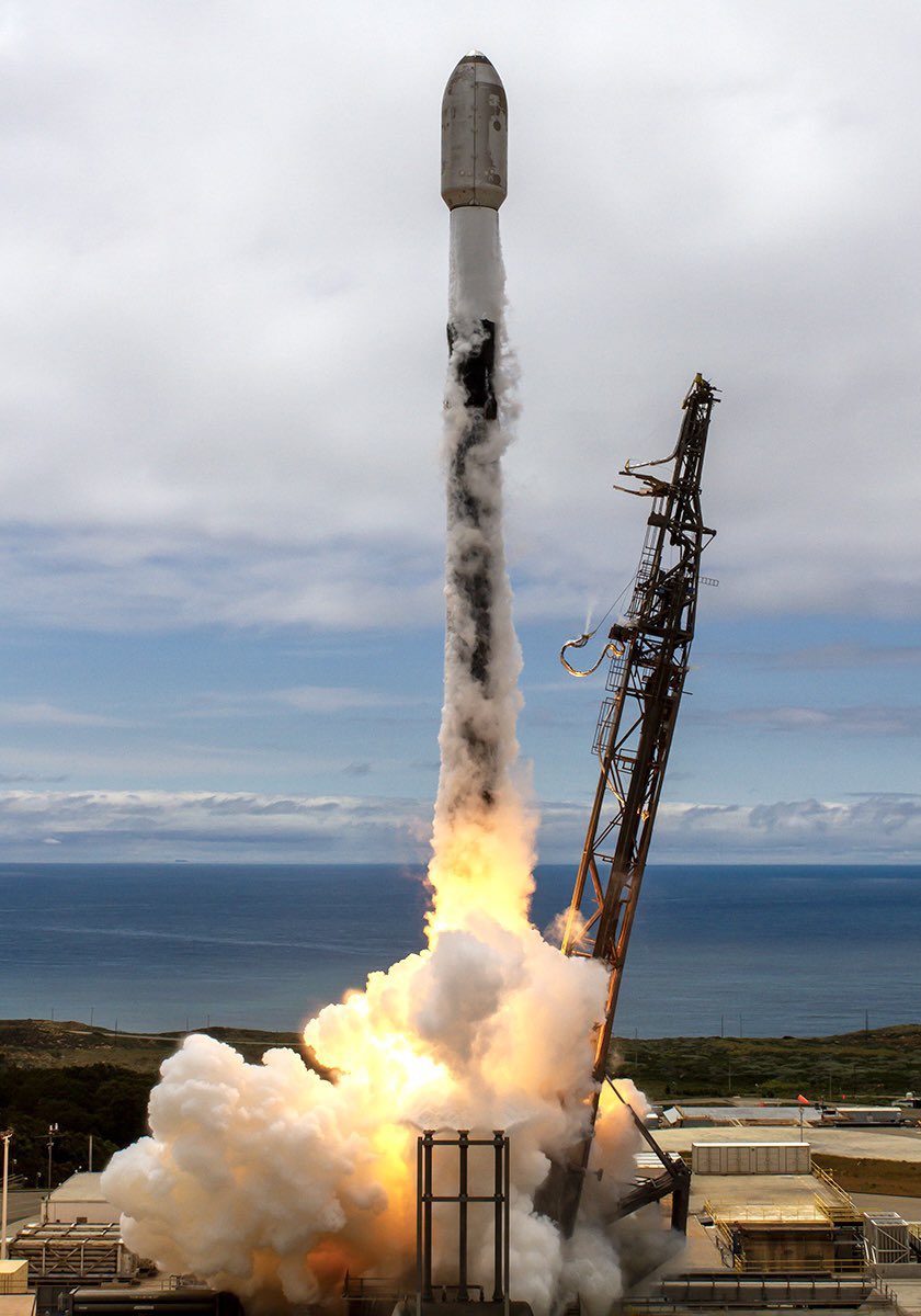 billmeco's tweet image. #OTD 2 year ago a #SpaceX #Falcon9 #launched #Transporter8 from #SLC4E . #Transporter 8 was a dedicated #rideshare mission by SpaceX. SpaceX’s #SmallSat #Rideshare #Program provides small #satellite operators with regularly scheduled, dedicated Falcon 9 rideshare missions to SSO.