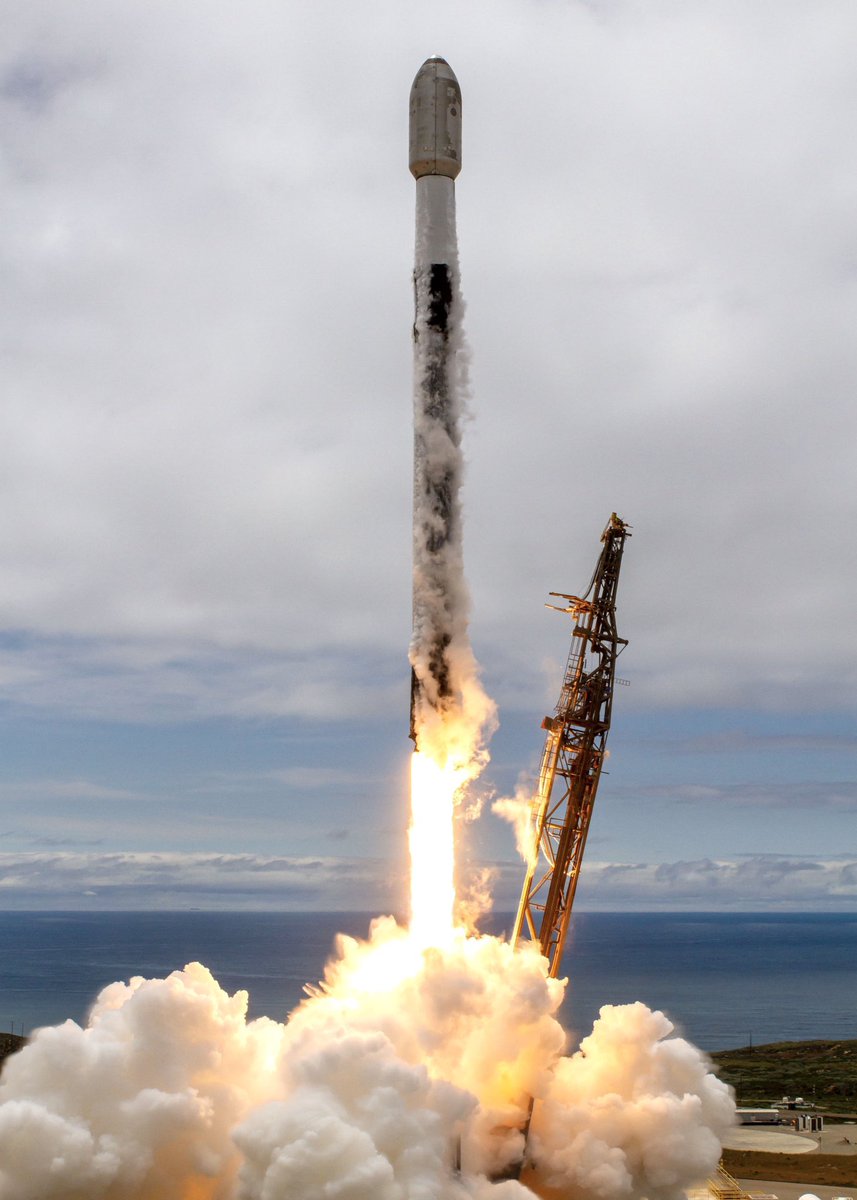 billmeco's tweet image. #OTD 2 year ago a #SpaceX #Falcon9 #launched #Transporter8 from #SLC4E . #Transporter 8 was a dedicated #rideshare mission by SpaceX. SpaceX’s #SmallSat #Rideshare #Program provides small #satellite operators with regularly scheduled, dedicated Falcon 9 rideshare missions to SSO.