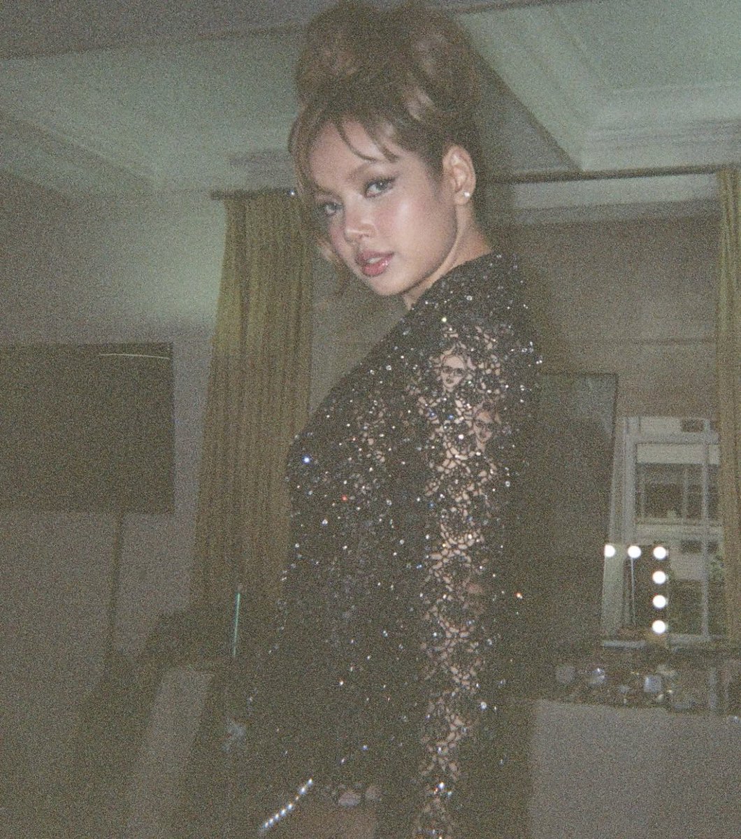 I only threw this party for you.