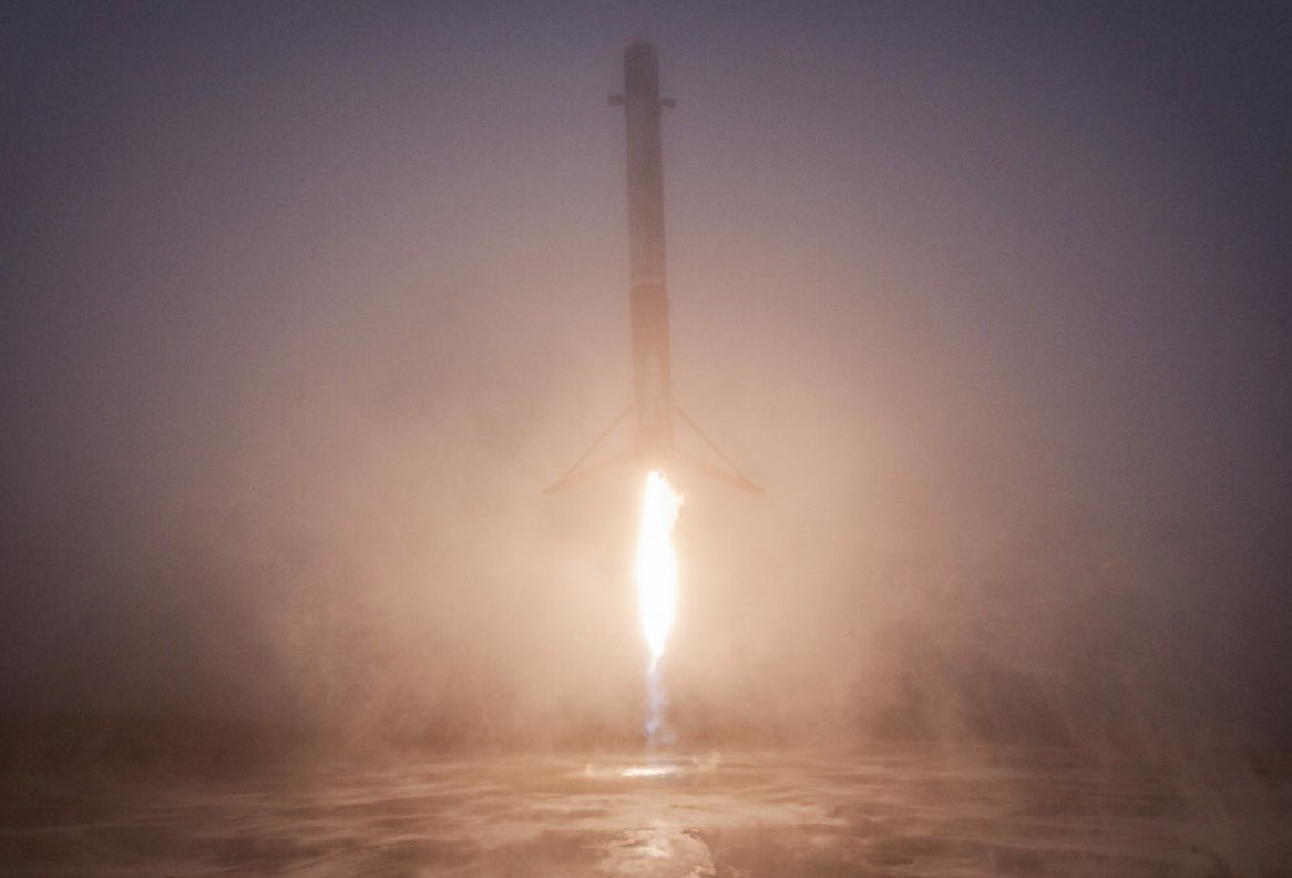 billmeco's tweet image. #OTD 6 years ago a #SpaceX #Falcon 9 launched #RadarSat from SLC-4E. The #RADARSAT #Constellation Mission (#RCM) is a three-spacecraft fleet of #Earth #observation #satellites operated by the Canadian Space Agency.