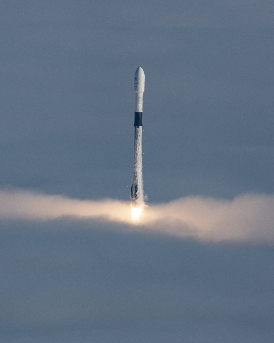 billmeco's tweet image. #OTD 6 years ago a #SpaceX #Falcon 9 launched #RadarSat from SLC-4E. The #RADARSAT #Constellation Mission (#RCM) is a three-spacecraft fleet of #Earth #observation #satellites operated by the Canadian Space Agency.