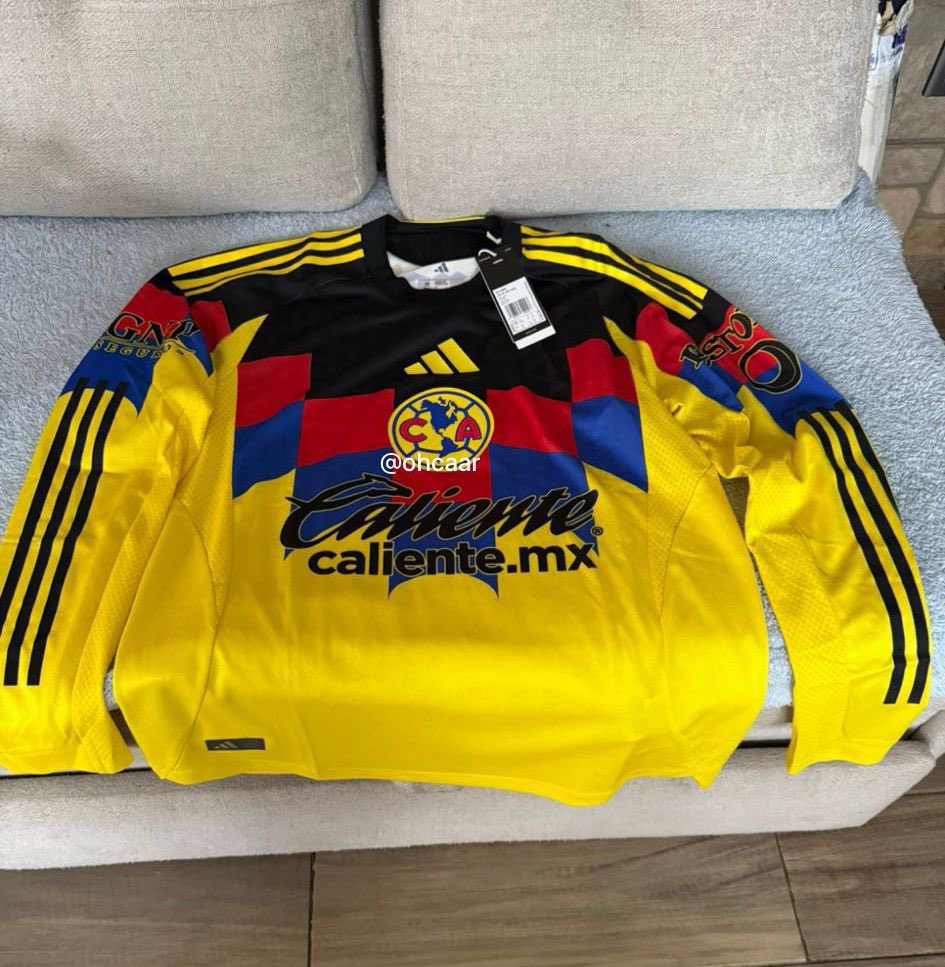 Dios te pedí que la nueva playera del América estuviera chida, no que te quitaras tu manto y me abrigaras con el😮‍💨💛