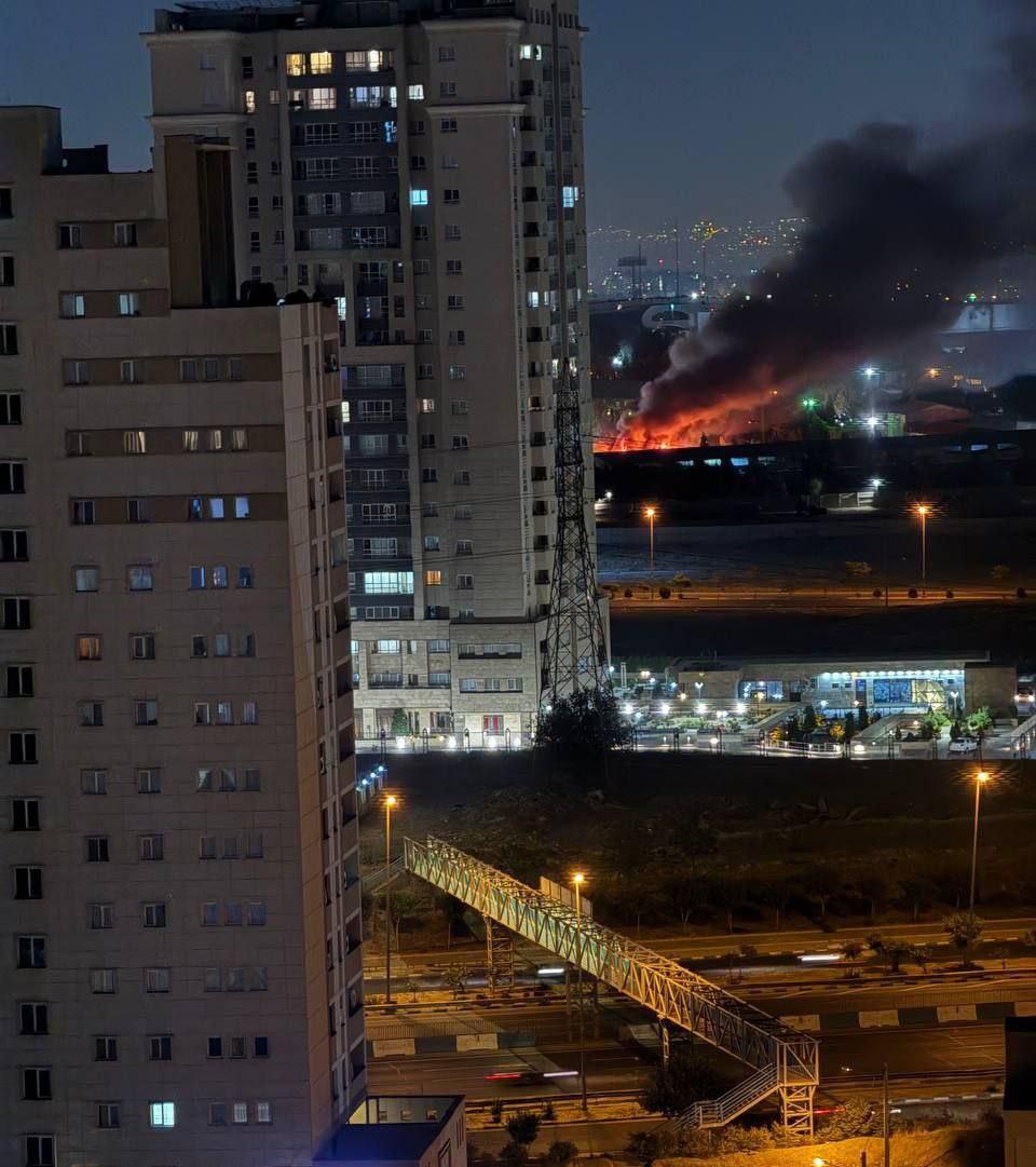 YaarGhadimi's tweet image. اگه دوباره به خیابون اومدیم اسم انقلابمون اینه: #شاه_میهن_آزادی