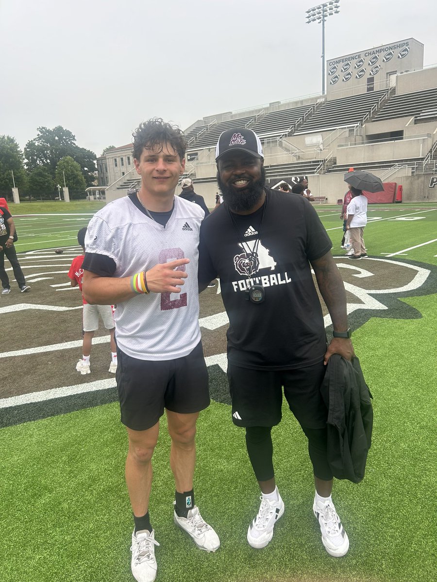 FieneKarsten's tweet image. I had a great time at the @MoStateFootball camp. Thank you @CoachClowney87 for having me out.
@recruitLSFB @lstigerfootball @CoachBenado @Ry_Beard @JPRockMO