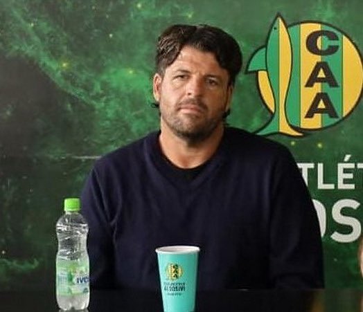 ca_tiburon's tweet photo. 🔰Aún no se sabe si habrá más de una lista, en el caso de que la haya desde este humilde espacio se militará por Hernan.

🏆2 ascensos uno siendo campeón⭐️

Fue el que primero militó por hacer el estadio en el predio y si hoy va a ser una realidad es por el.

Yo hace años que viajo a ver Aldosivi y es el único dirigente que vi en absolutamente en todos los estadios, ha viajado hasta Santiago del Estero en auto manejando el con la de su bolsillo unicamente para acompañar al equipo.

Tiene excelente relación con el presidente de la AFA, dato no menor.

🔰Siempre dio la cara en las buenas y en las malas en los medios.

MI CANDIDATO SEÑORAS Y SEÑORES. Tillouista hasta la cuna.