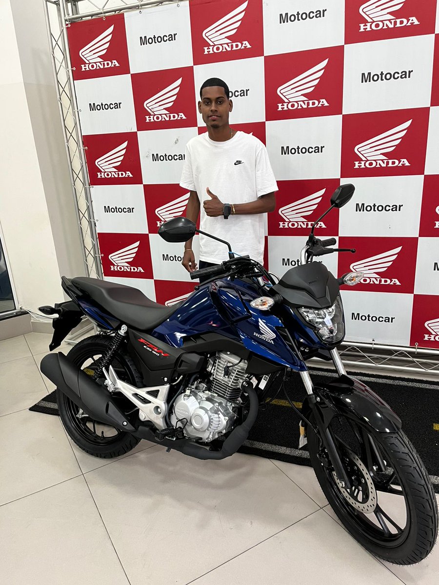 eotknevida's tweet photo. Rabisca +1 dói pra crlh sonhar e não ter. Isso sim é ser bom e novo, iluminado demais pra reclamar 🙌🏾🚀💫 https://t.co/5MtaK7Ed0O