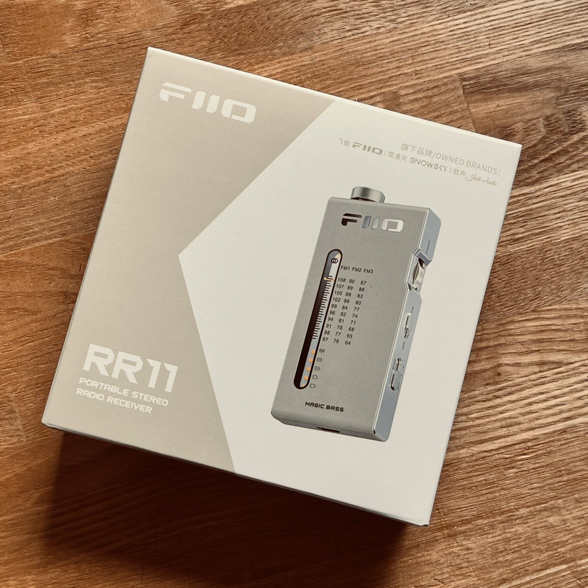 slow_governor's tweet photo. A new radio has arrived!
#fiio #rr11  #radio https://t.co/6kNGDelNcV