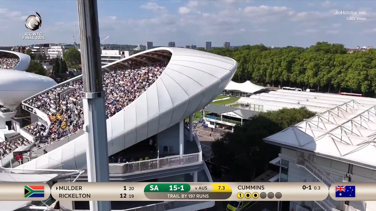 badshah_16's tweet photo. What A Stadium. 
#WtcFinal2025 https://t.co/VtFDtJ19Eb