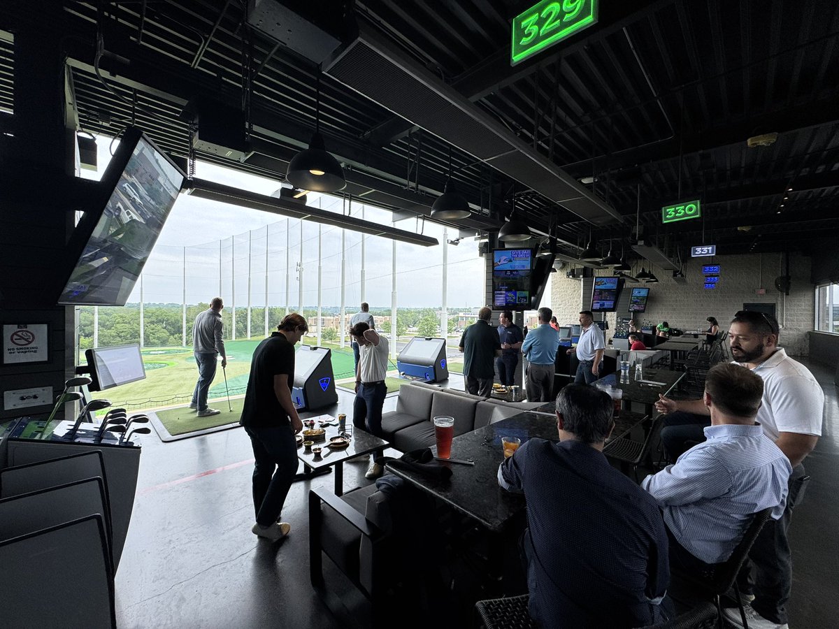 Great advisor event at <a href="/Topgolf/">Topgolf</a> in KC! Thanks for hosting <a href="/REXShares/">REX Shares</a> <a href="/langarholdings/">LangarETF</a> <a href="/hdqwealth/">hdqwealth</a> 💰🔒🏌️‍♂️#financialadvisor #kansascity #hdqwealth